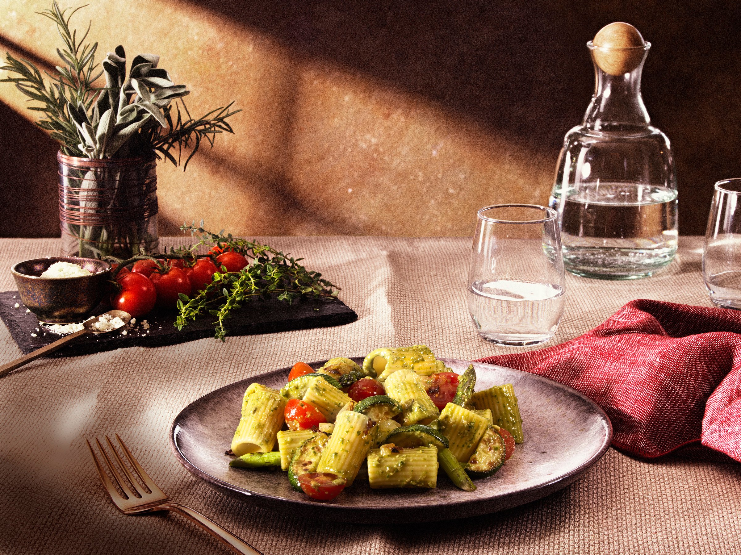 Barilla Al Bronzo Mezzi Rigatoni with Pesto & Roasted Vegetables